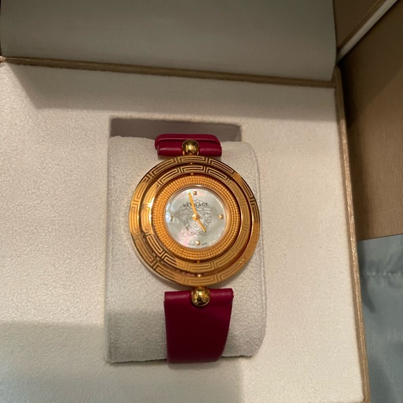 Versace Pink Leather Band Women’s Watch - Picture 5 of 11